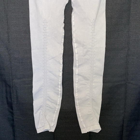 NWOT FP Movement High-Rise 7/8 Good Karma Leggings - Ice Grey - Size XS/S - Picture 8 of 9